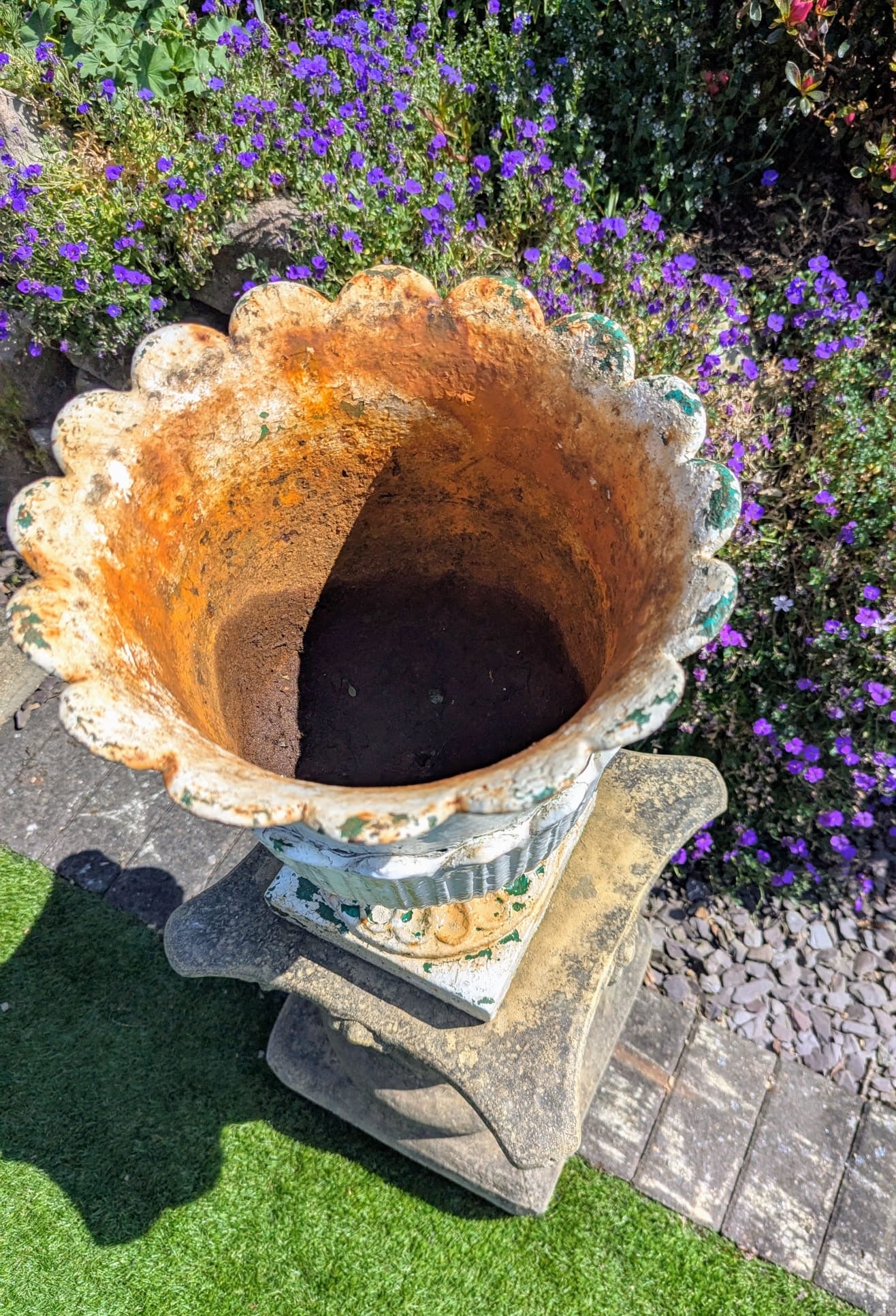 Beautiful Pair Victorian White Lotus Urns Cast Iron Circa 1840 - Delivery Available