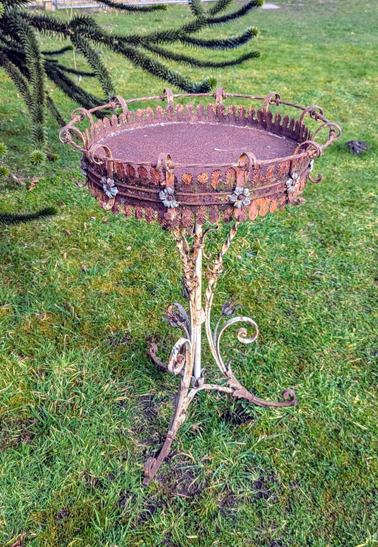 Pretty French Ironwork Jardinière Trefoil Base Circa 1880 - Delivery Included