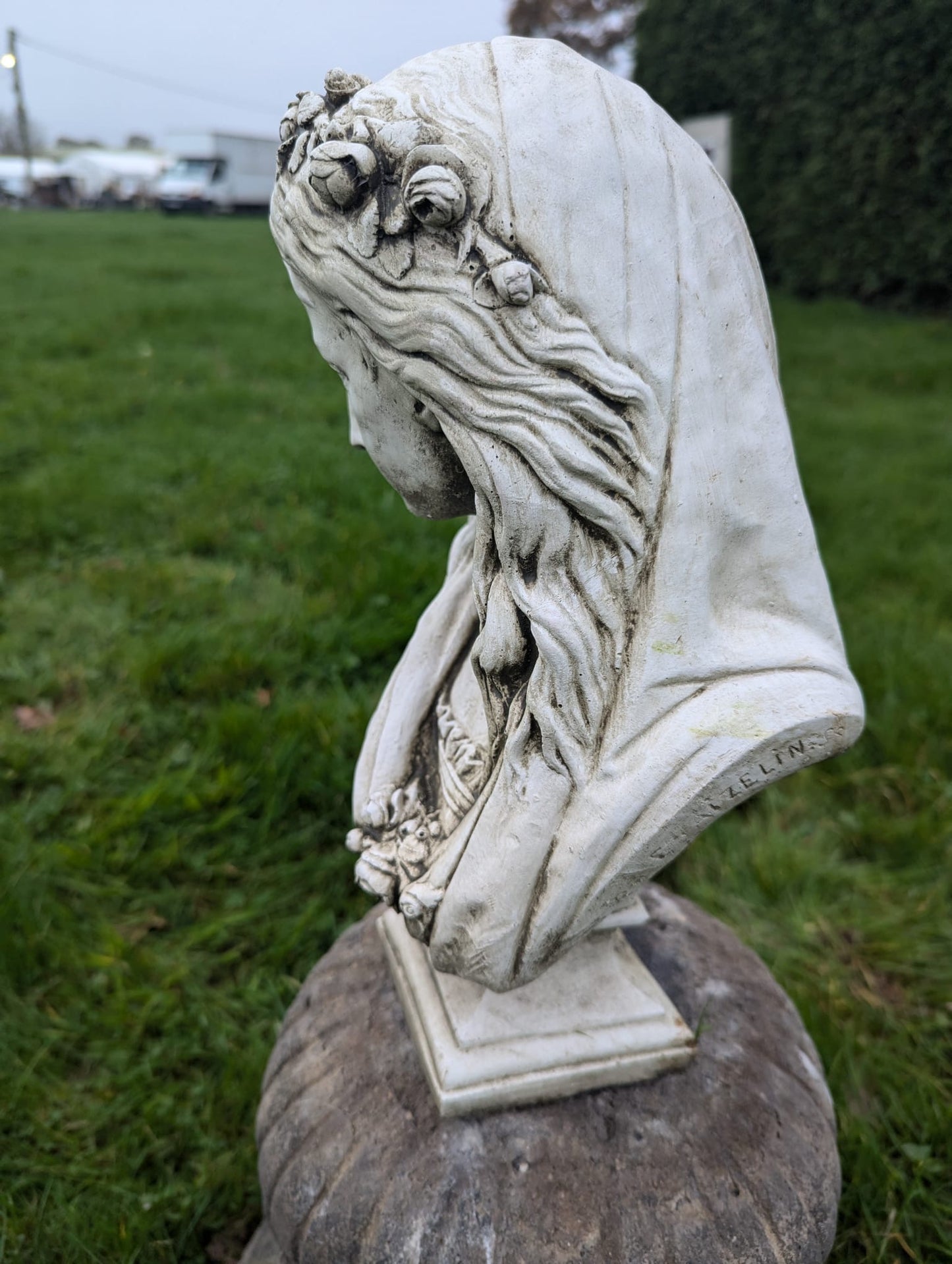 Beautiful White Lime Stone Bust Ophelia - Free UK Delivery