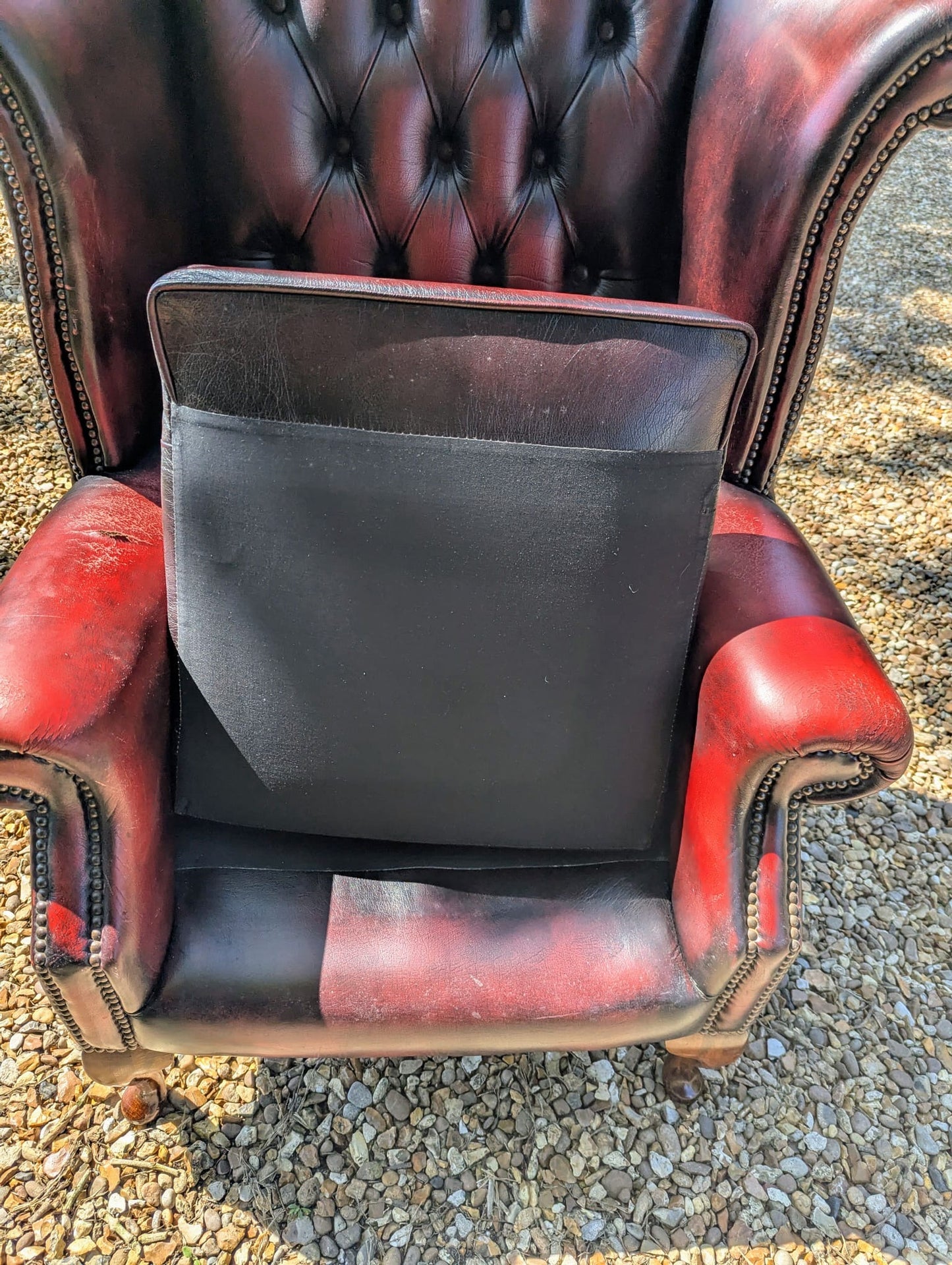 Superb Quality Vintage Oxblood Chesterfield ,Walnut Supports Delivery Available