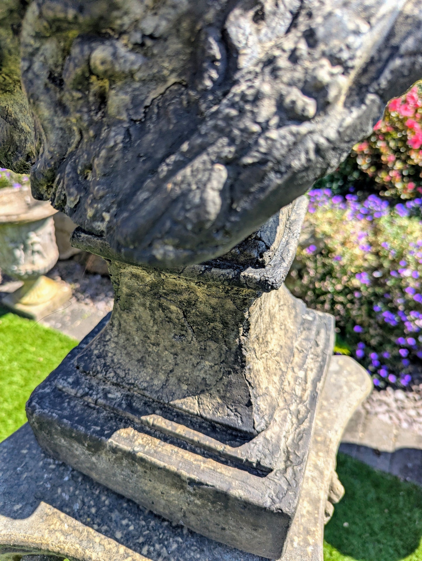 Greek God Zeus English Stone Statue - Free UK Delivery