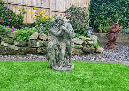Lovers/Romeo & Juliet English Stone Statue - Free UK Delivery