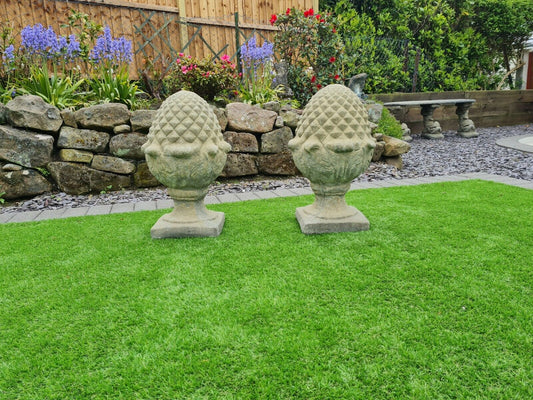 Pair Victorian acorn gate piers English Stone - Free UK Delivery