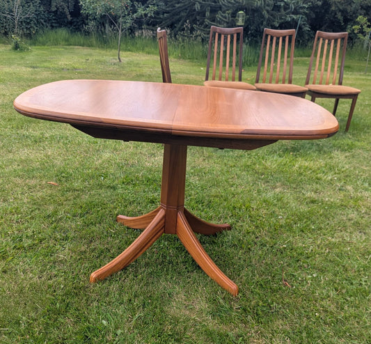 Vintage G-Plan William Lawrence extending dining table with four chairs - Delivery available - 0348