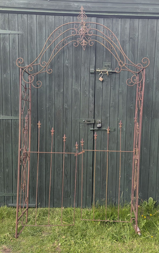 Vintage decorative Iron arched gate - Delivery available 0337