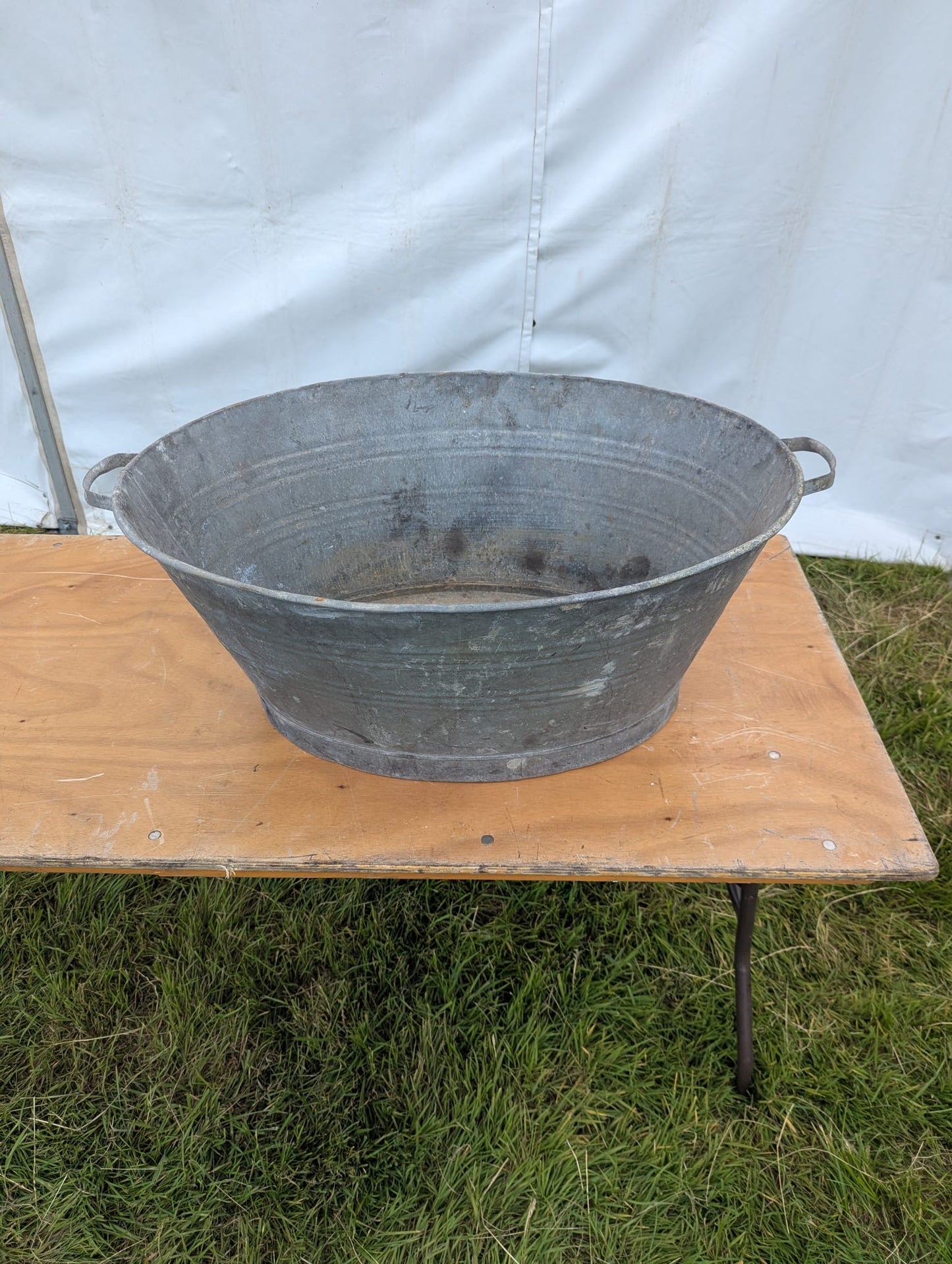 Vintage Metal bath tub planter Toby 2nd - Delivery Available
