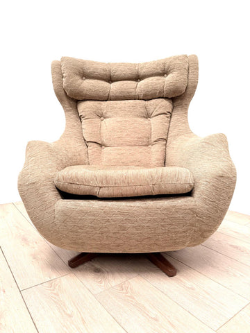 Beige Mid century Parker knoll statesman swivel armchair - Delivery available 0051.