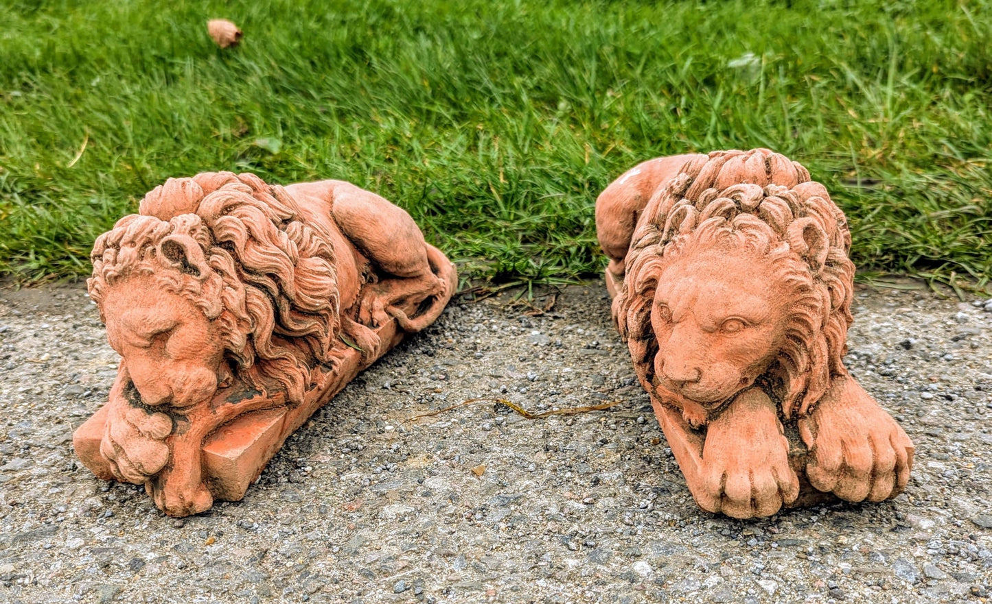 Pair of Canova Lions made from English Stone - Free UK delivery