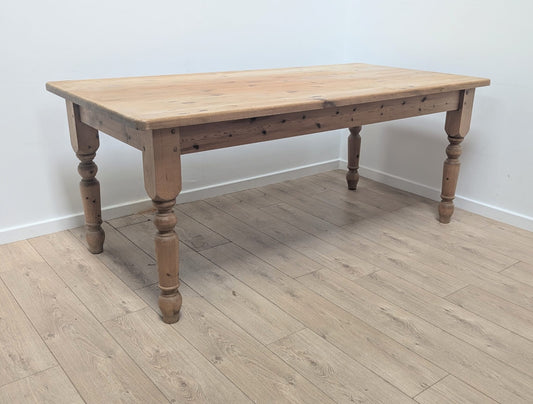 Vintage pine wood farm house style table - Delivery available 0361