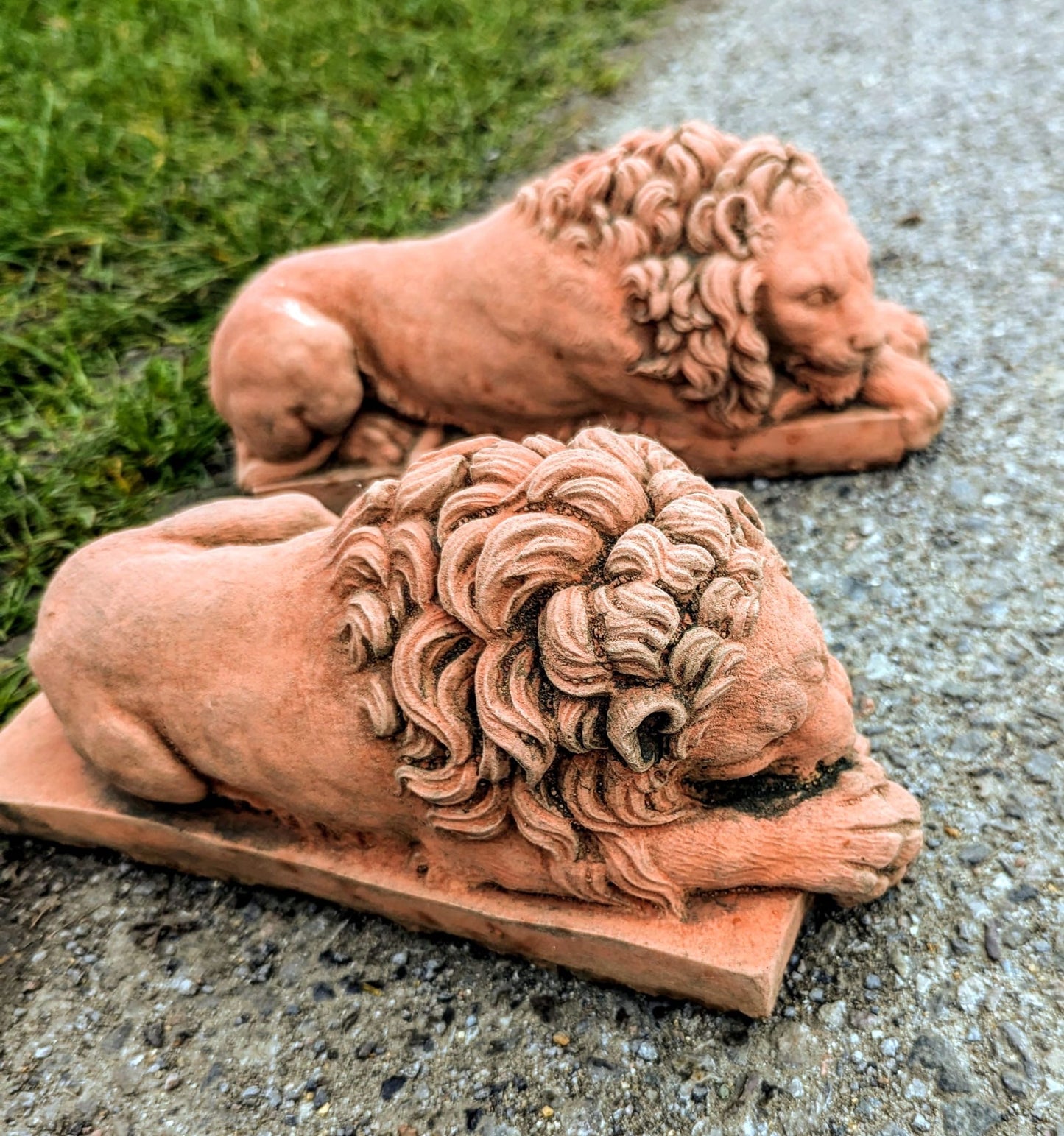 Pair of Canova Lions made from English Stone - Free UK delivery