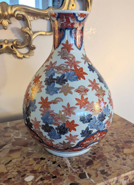 Short neck Japanese Imari vase Meiji period - Delivery Available 0378