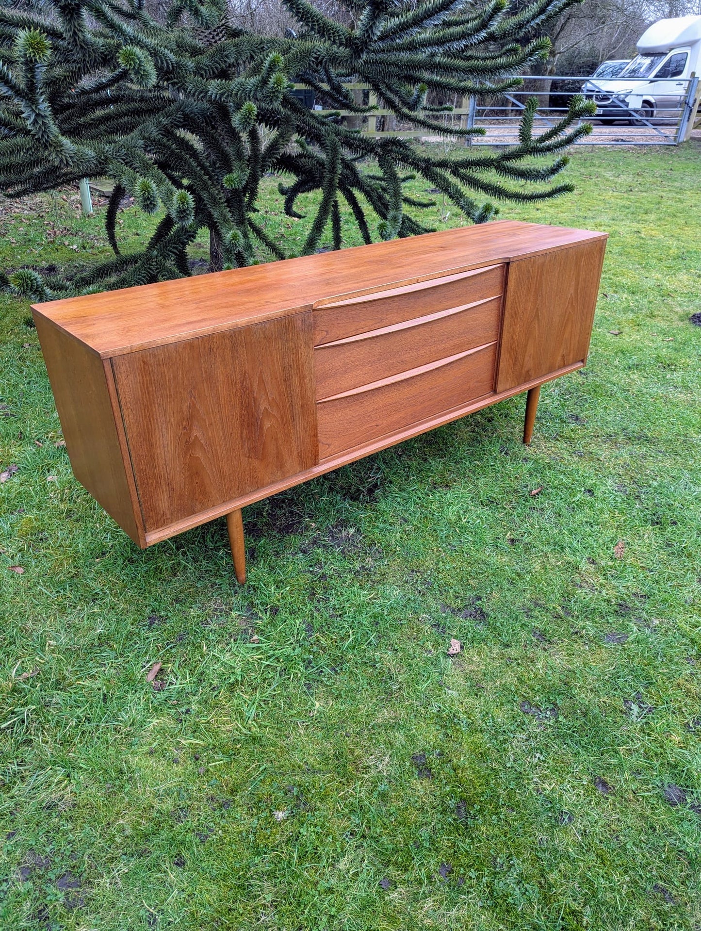 Superb Mid Century Modern McIntosh Style 2 Door Sideboard - Delivery Available