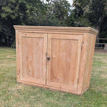 Vintage Victorian pine wood dresser cupboard with 3 shelves - Delivery available 0356