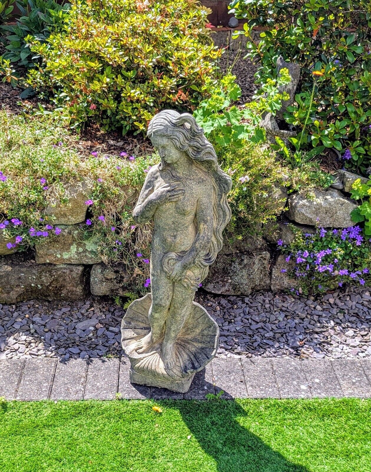 Venus Vintage English Stone Statue - Free UK Delivery