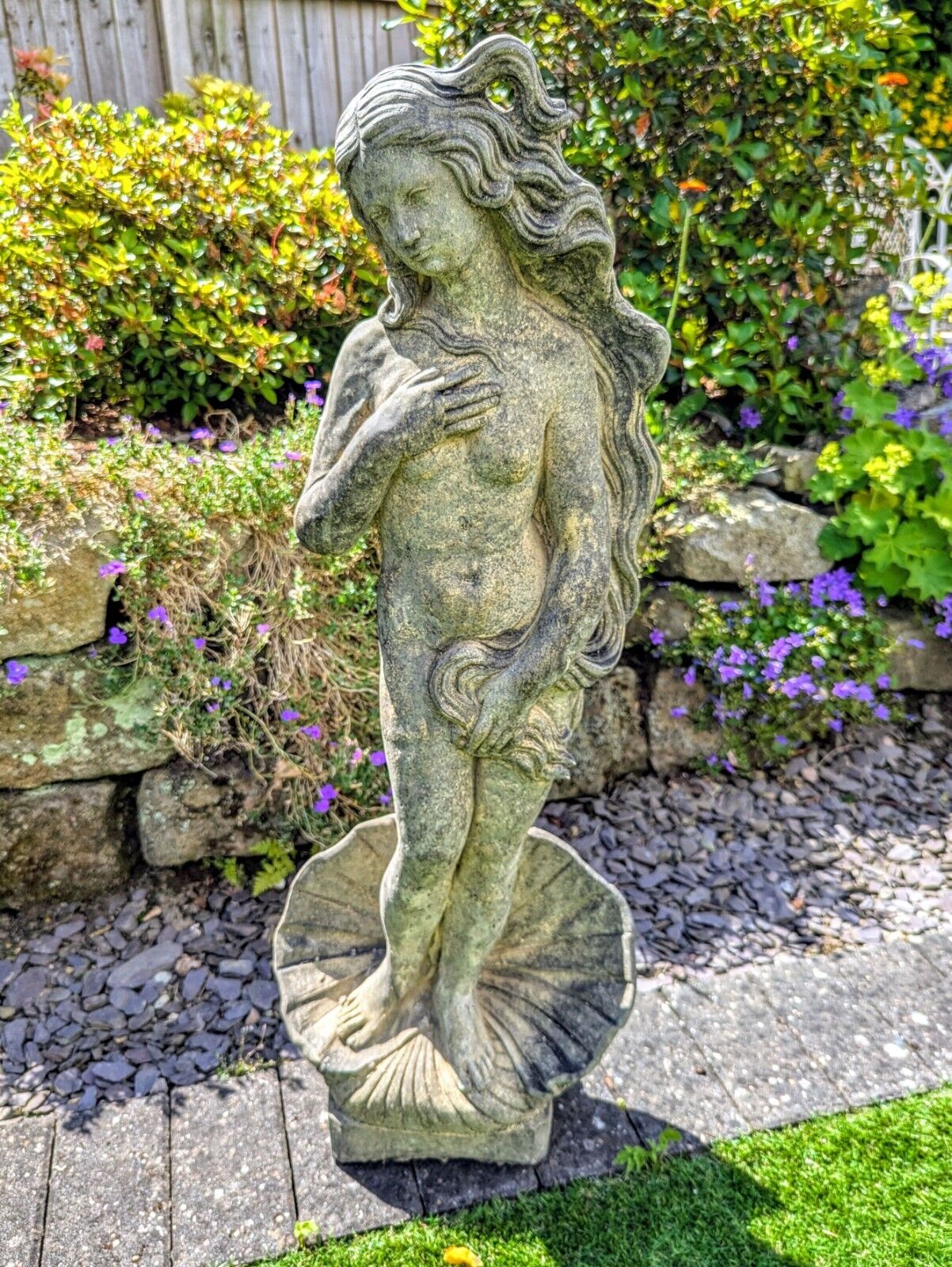 Venus Vintage English Stone Statue - Free UK Delivery