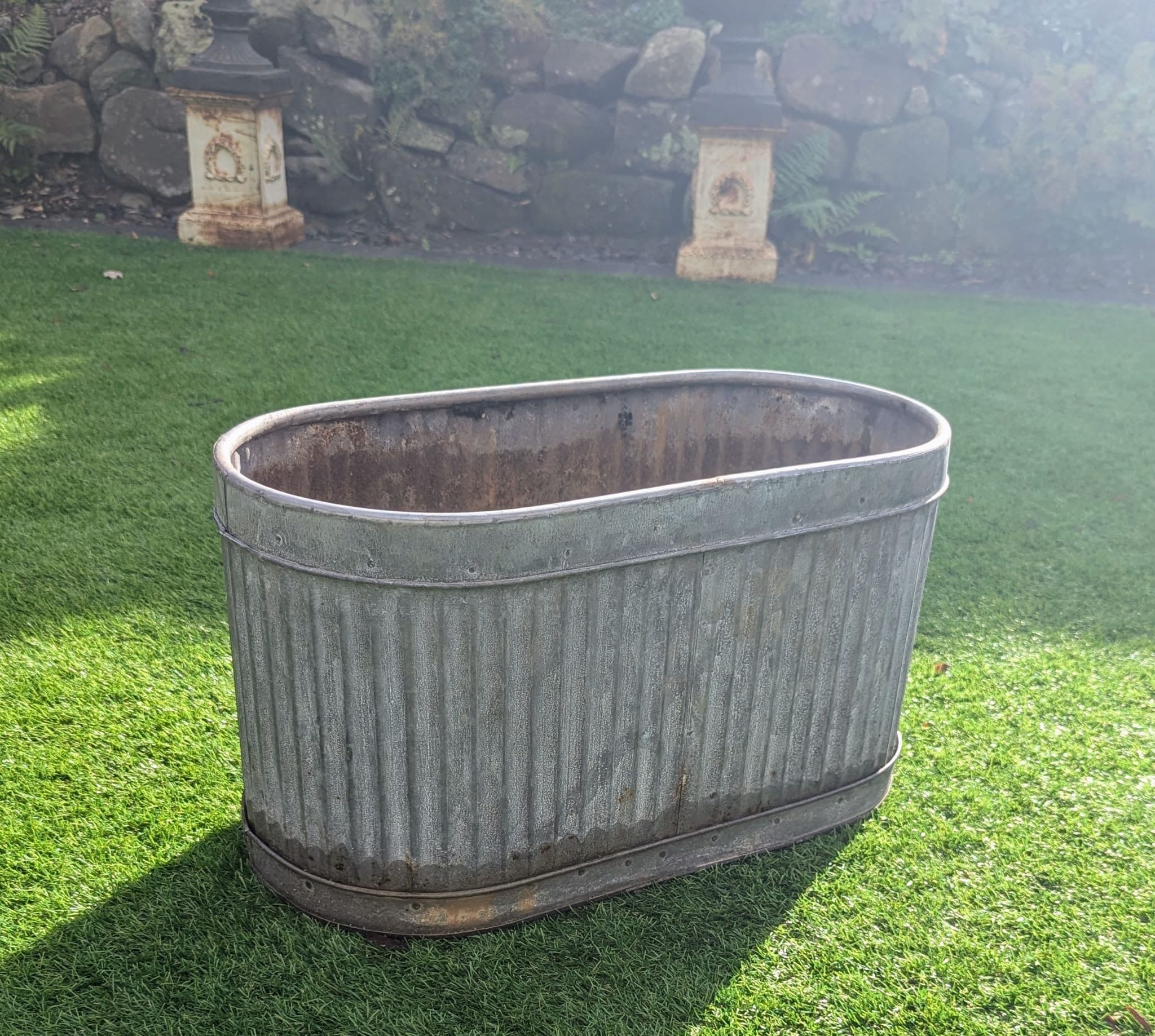 Vintage oval dolly tub garden planter - Delivery Available