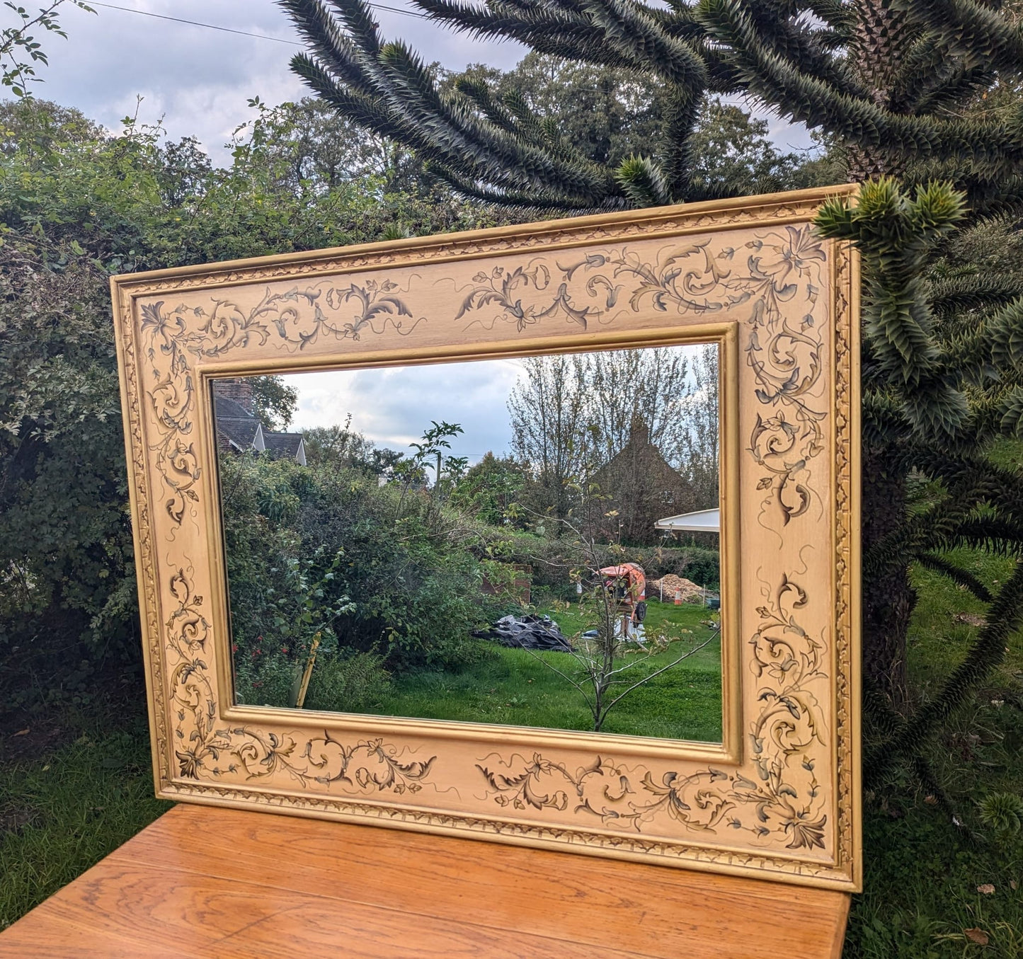 Large Oriental Gilt Mirror Hand Painted Decoration - Delivery included