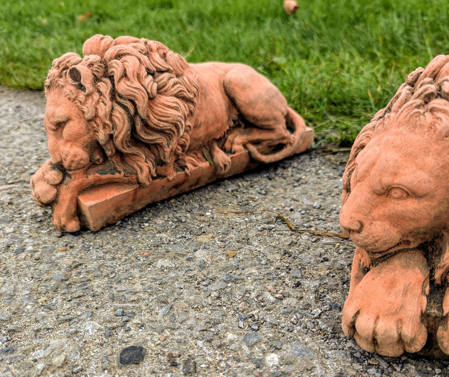 Pair of Canova Lions made from English Stone - Free UK delivery