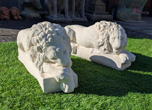 Fantastic Vintage Lime Stone Chatsworth - Canova Lions - Delivery Available