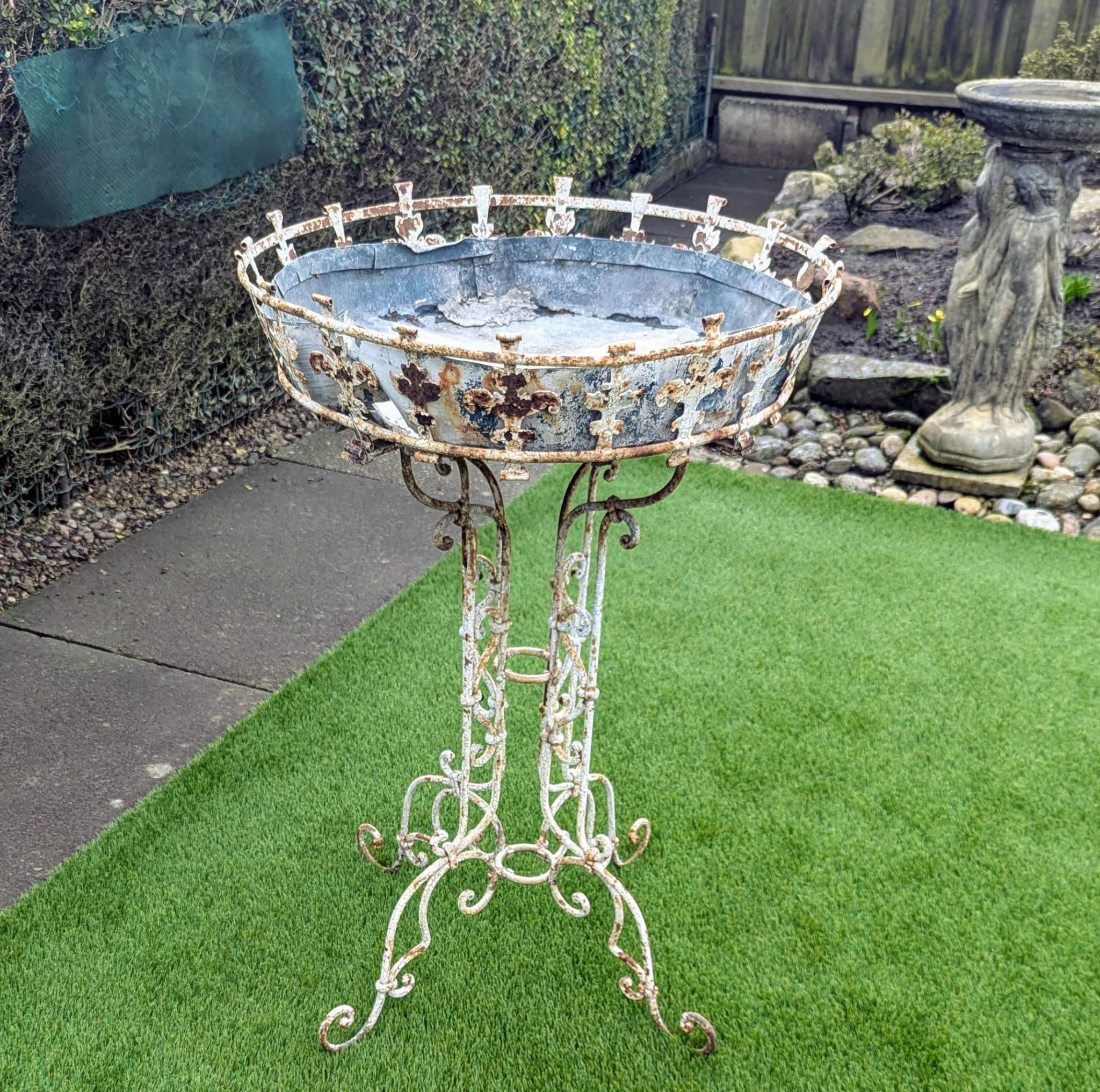 Pretty French Ironwork Jardinière Trefoil Base Circa 1880 - Delivery Included