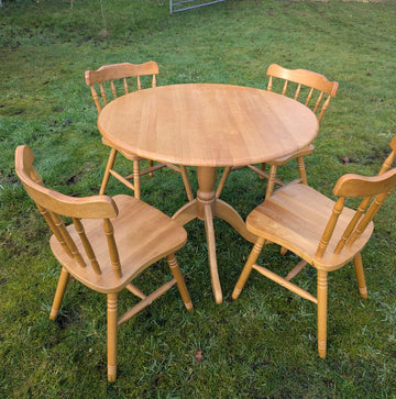 Vintage style Beech farmhouse dining table & 4 chairs - Delivery available.
