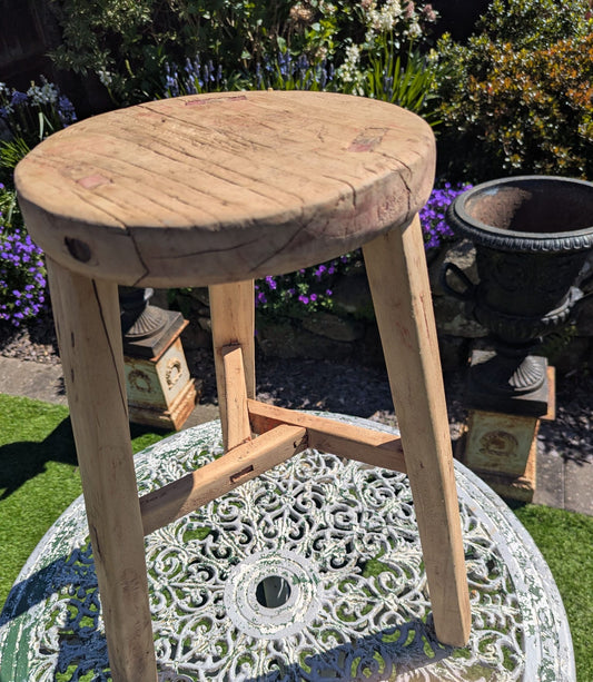 Rustic reclaimed elm wood round side Table/Stool - Delivery Available 0317