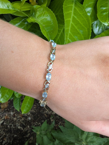 9ct Yellow Gold & Diamond Vintage bracelet, Sky blue gems - 0340