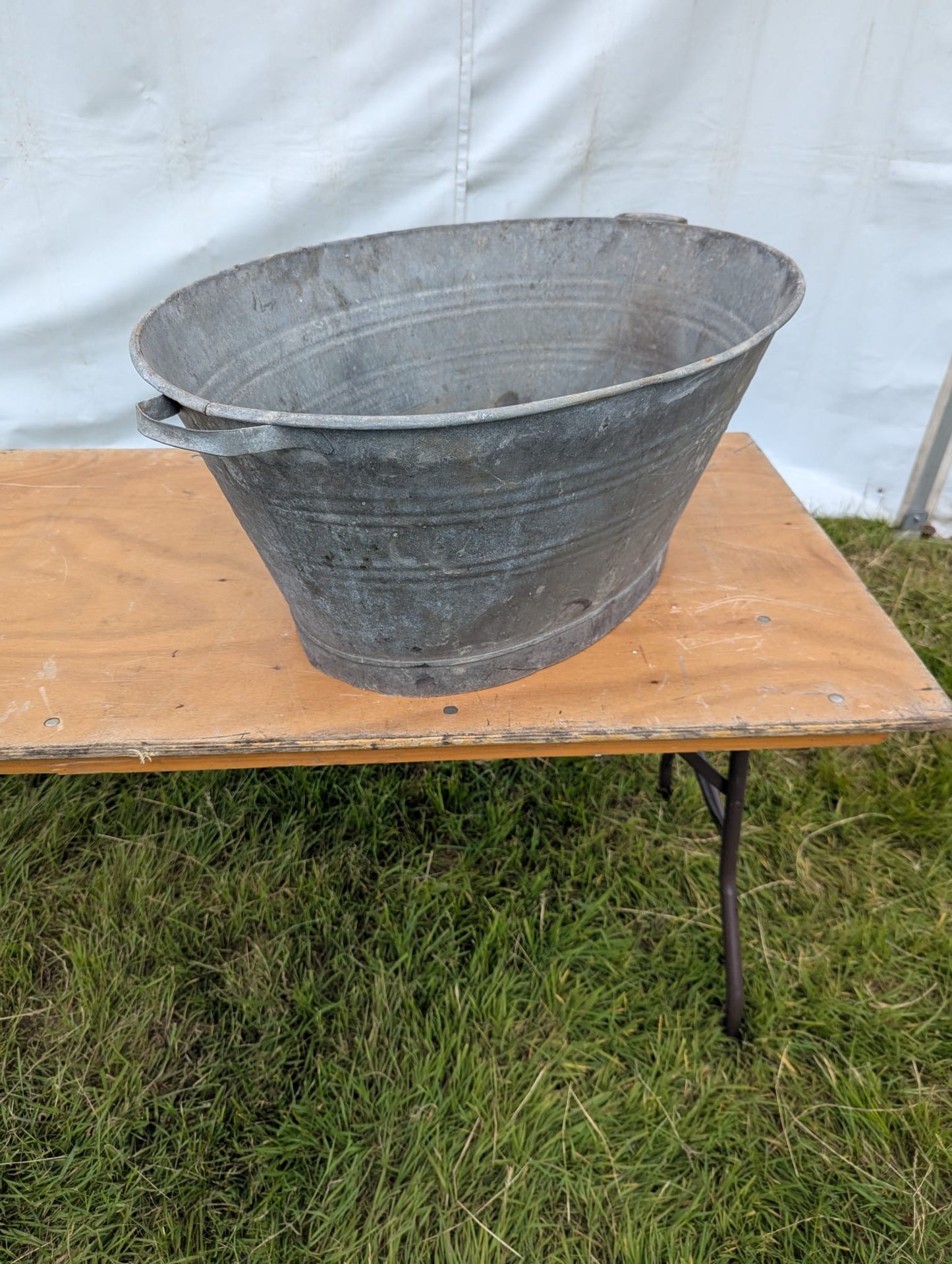 Vintage Metal bath tub planter Toby 2nd - Delivery Available