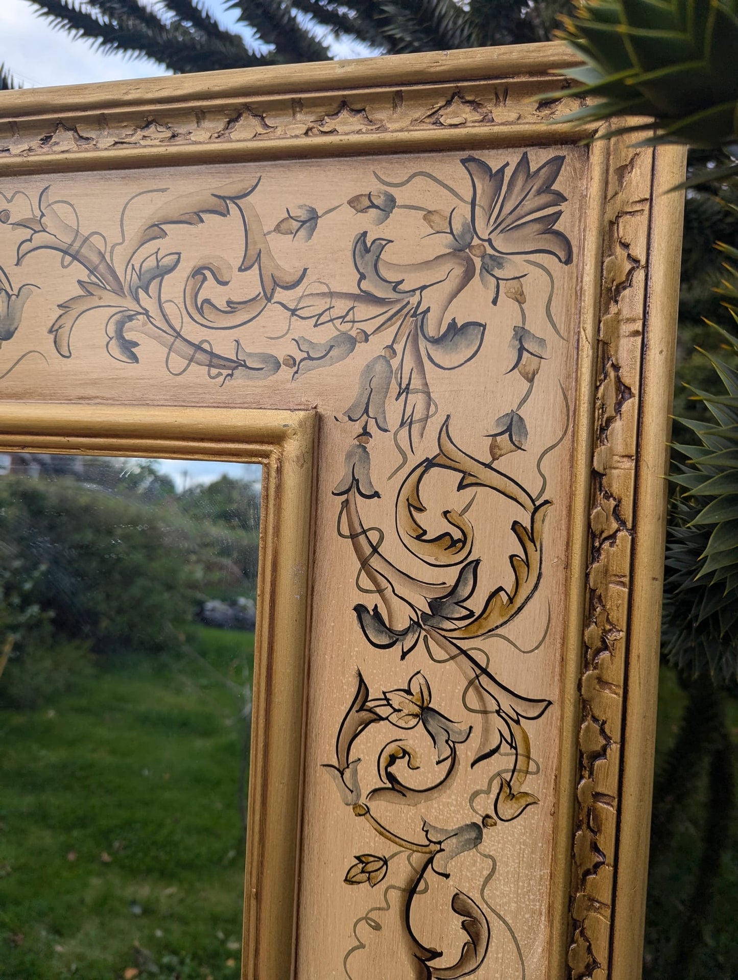 Large Oriental Gilt Mirror Hand Painted Decoration - Delivery included