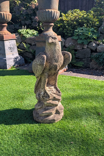 Garden stone Eagle natural aged patina - Delivery Available 0381