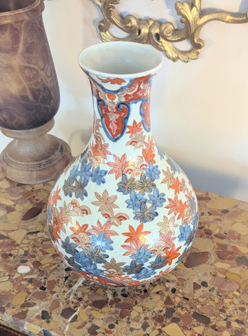 Short neck Japanese Imari vase Meiji period - Delivery Available 0378