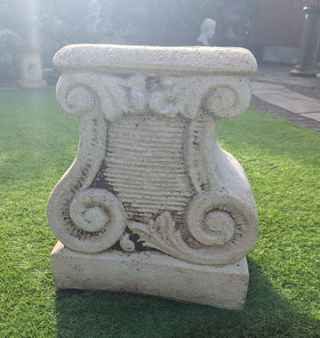 Vintage Italian style column - Delivery available 0073