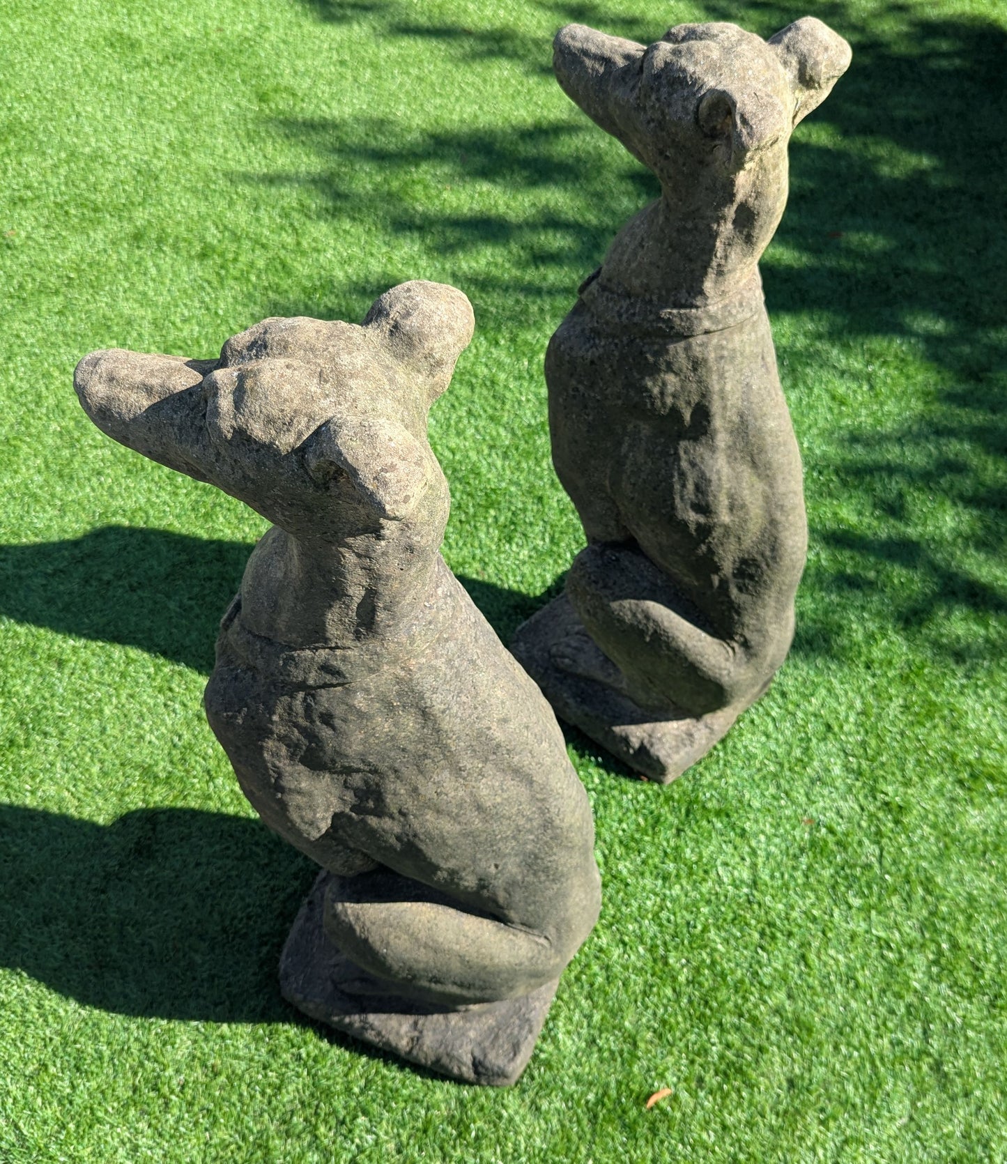 Pair 19th century vintage style stone Italian hound dogs - Delivery included UK.