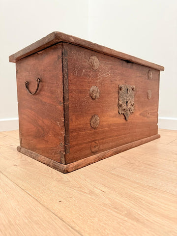 Teak iron mounted Coffer blanket Trunk 19th Century - Delivery Available 0046.