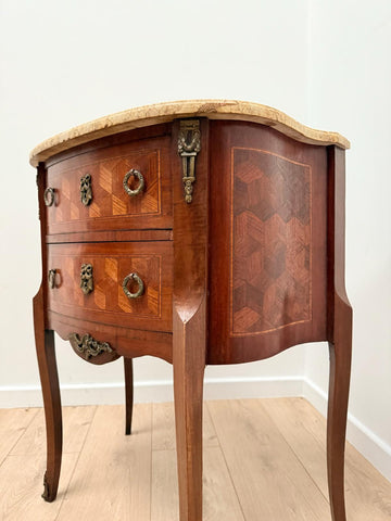 Beautiful French Louis XV style Tulipwood Marquetry Chest - Delivery available 0187.