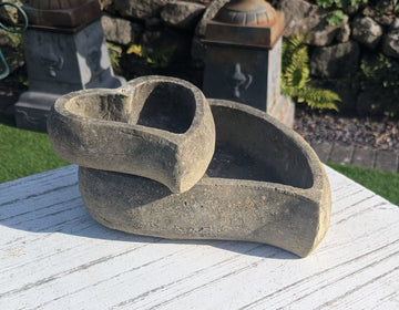 English stone heart bird baths - UK Delivery included 0061.