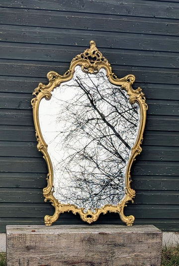 Early 20th Century Italian Carved & Gold Gilded - Delivery available 0160