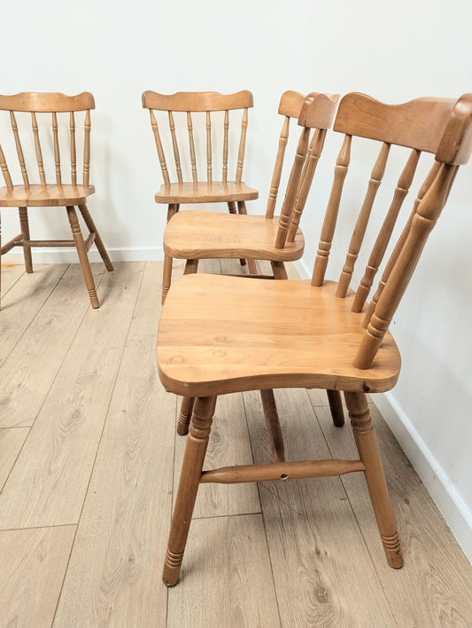 Vintage style Beech farmhouse dining table & 4 chairs - Delivery available 0037.