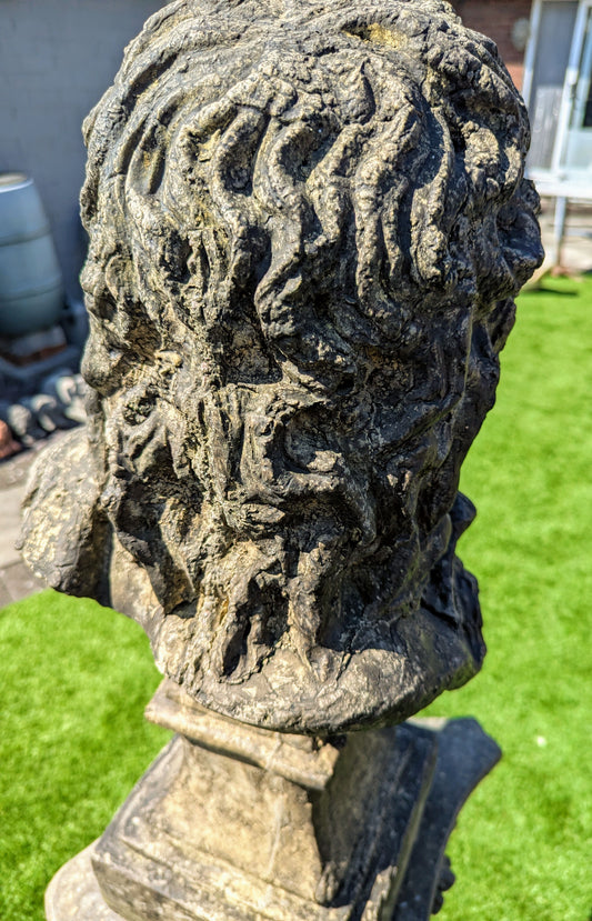 Greek God Zeus English Stone Statue - Delivery available 0230.