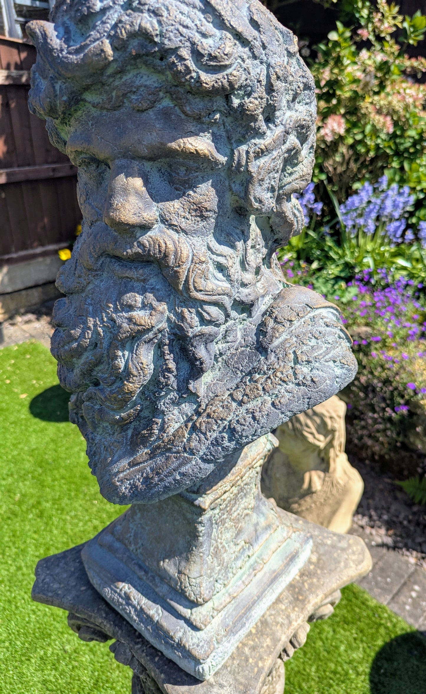 Zeus thunder god ornament bronzed - Free UK Delivery