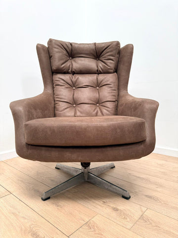 Mid century dark brown Parker knoll style statesman swivel armchair - Delivery Available 0017.