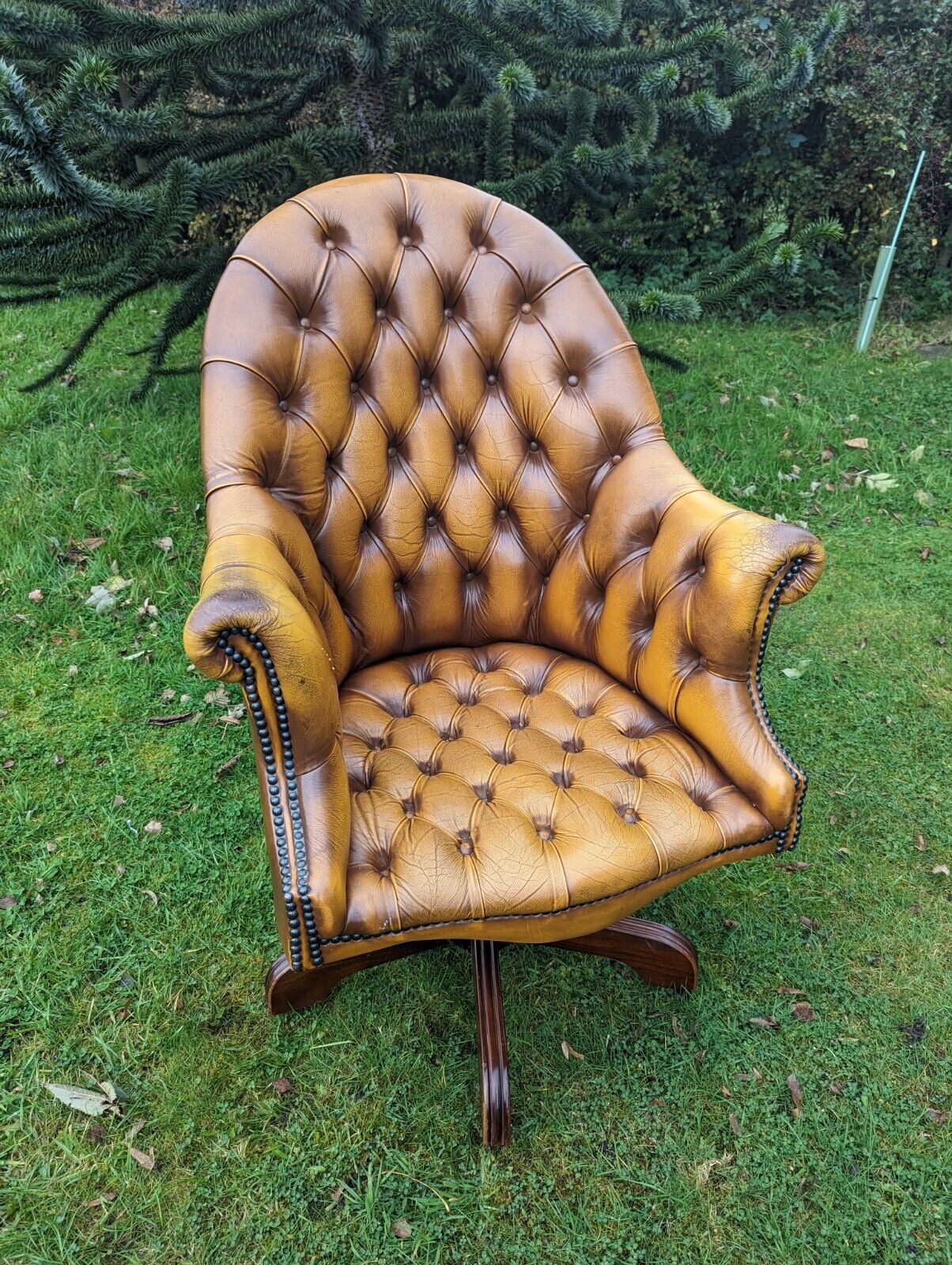 1950s Directors tan leather tilt chesterfield