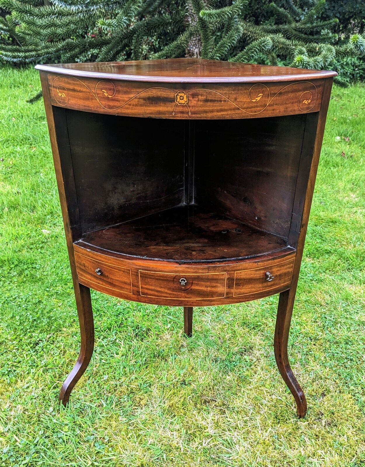 Antique George 111 inlaid mahogany corner washstand - cabinet