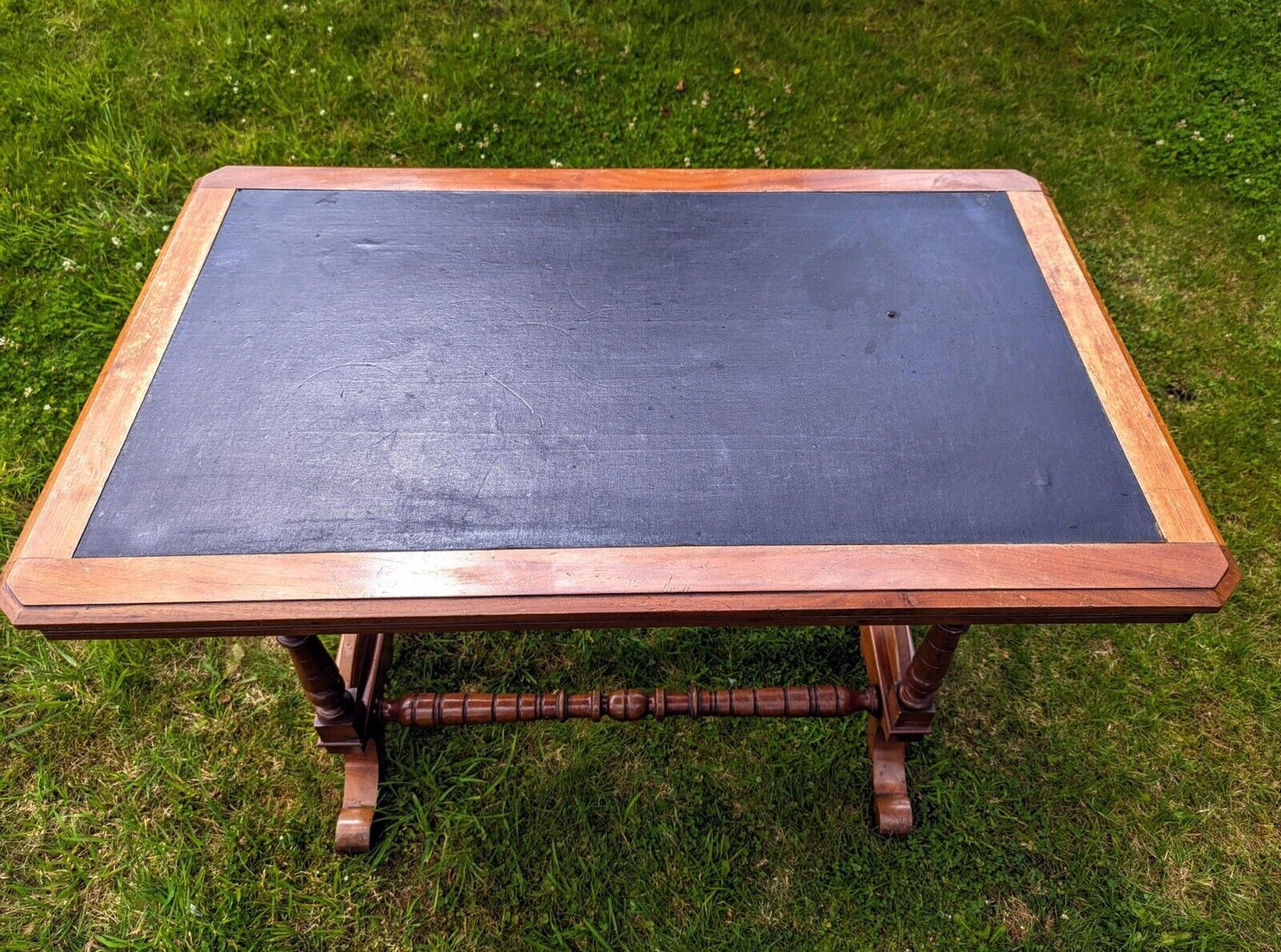 Antique Victorian walnut dining table