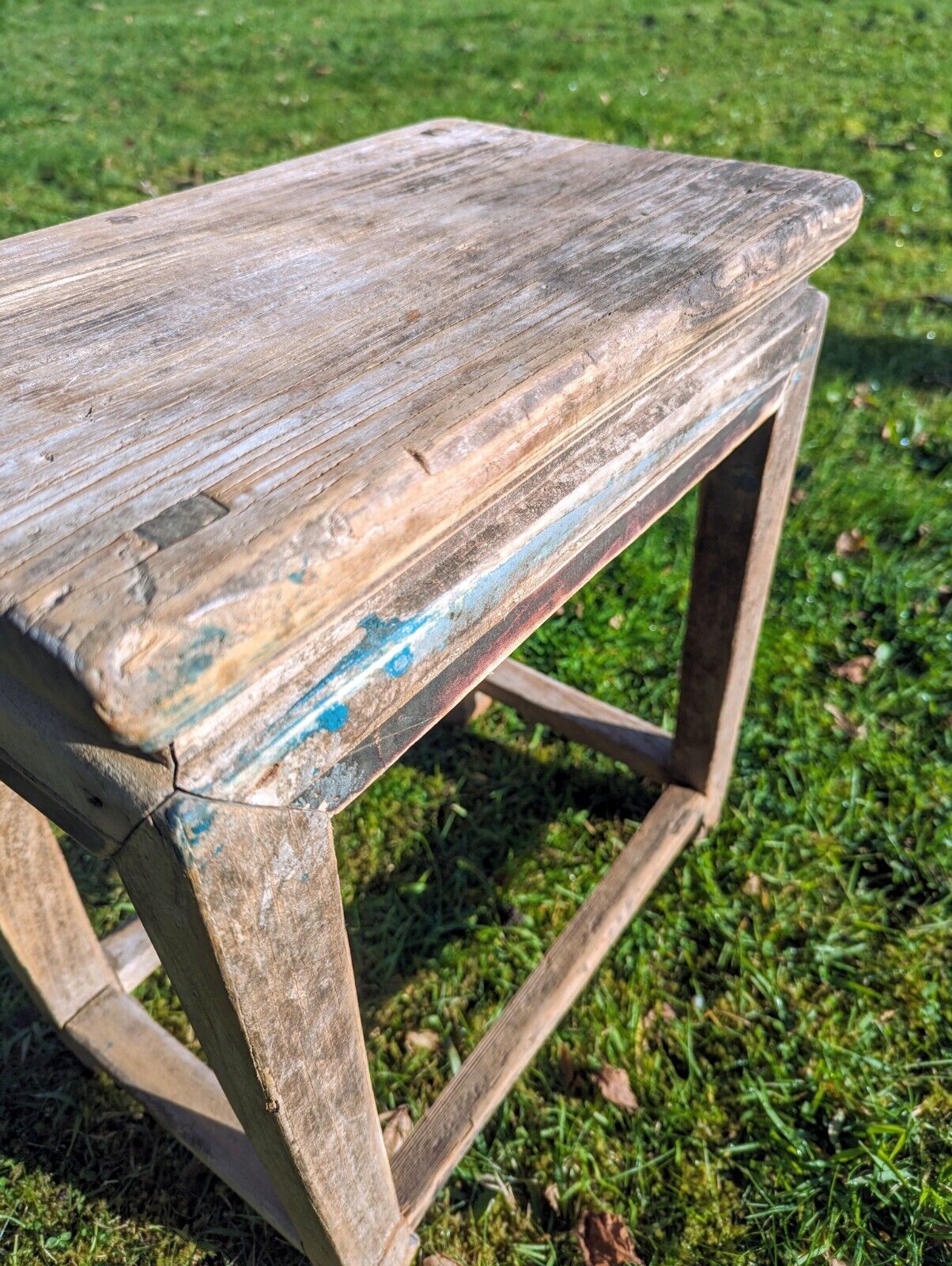 RECLAIMED ELM STOOL/SIDE TABLE - MADONNA