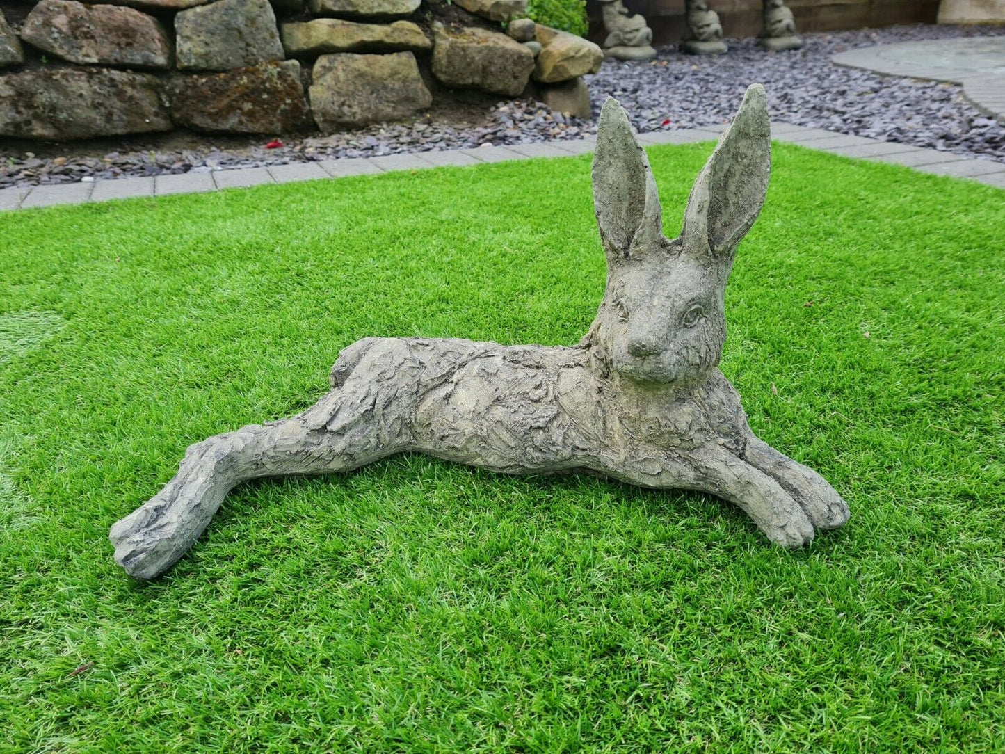 Hampshire Hare garden ornament - DELIVERY INCLUDED