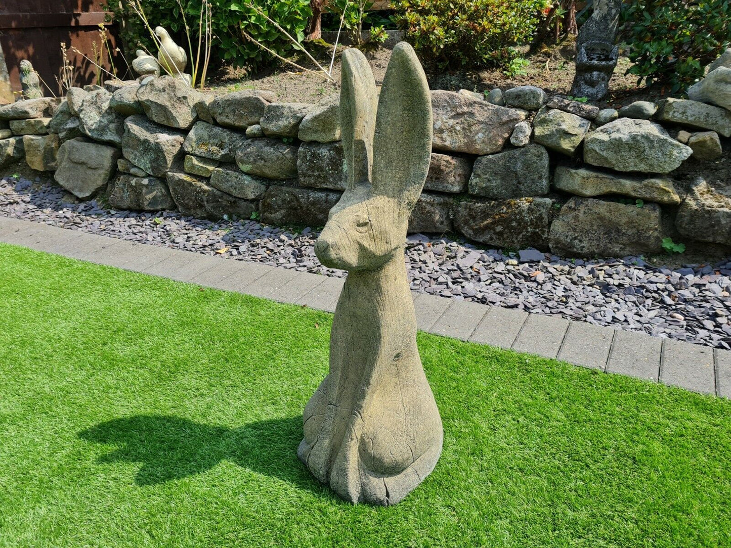 English stone Hare garden ornament - Free UK Delivery