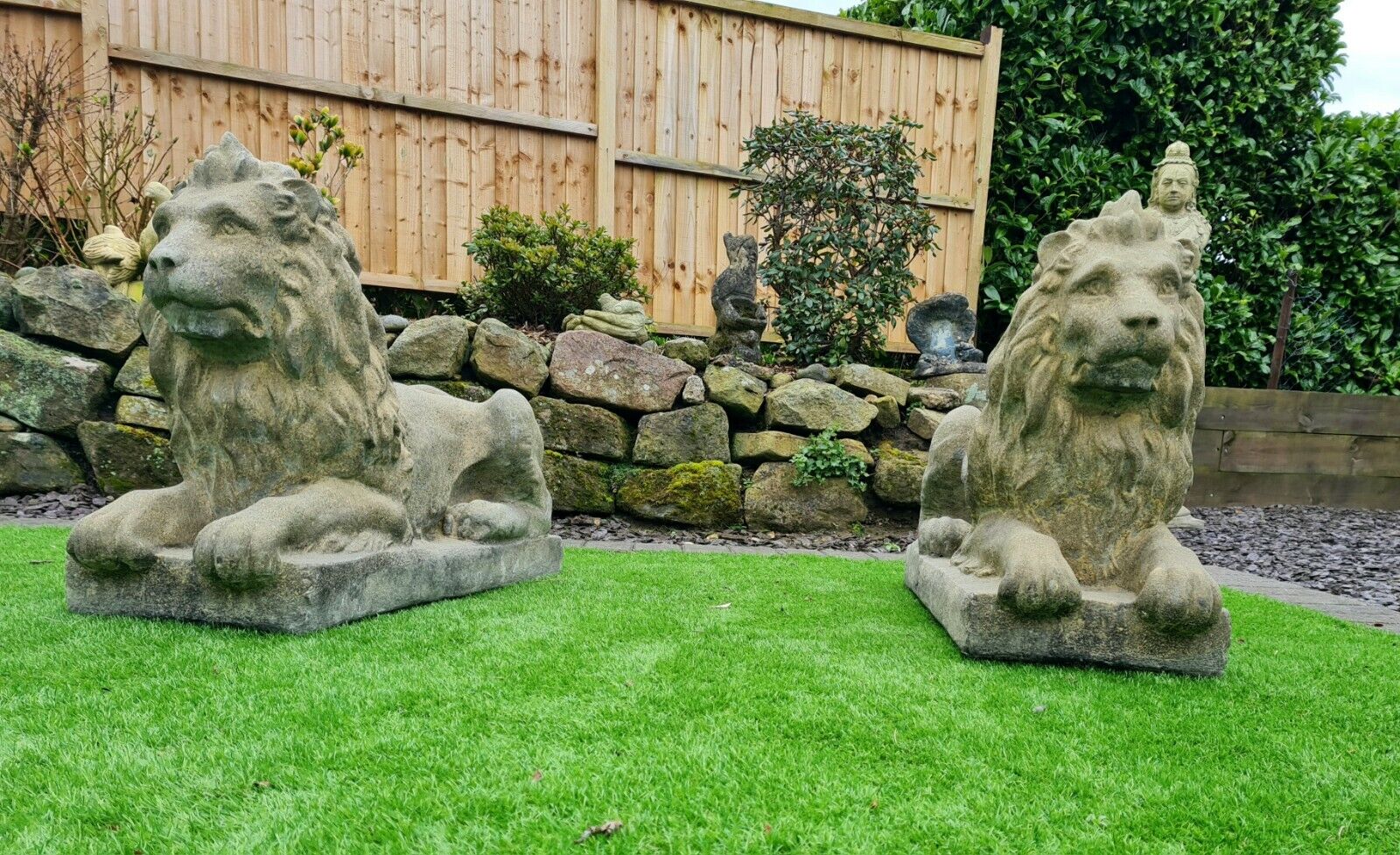 Langport Lions garden ornament English stone - Free UK Delivery