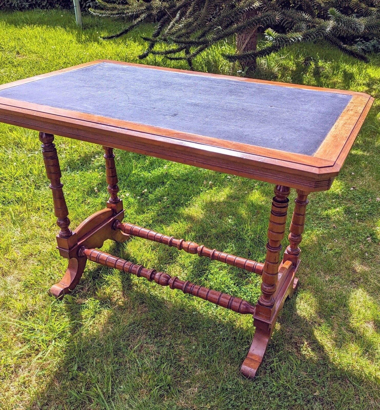 Antique Victorian walnut dining table