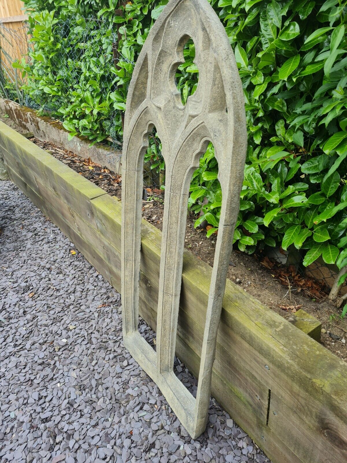 Cathedral garden Arch English stone - Free UK Delivery